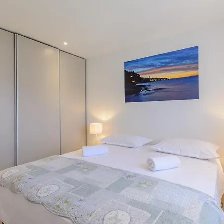 View Apartman Sutivan