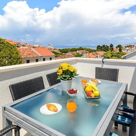 Apartment View Sutivan